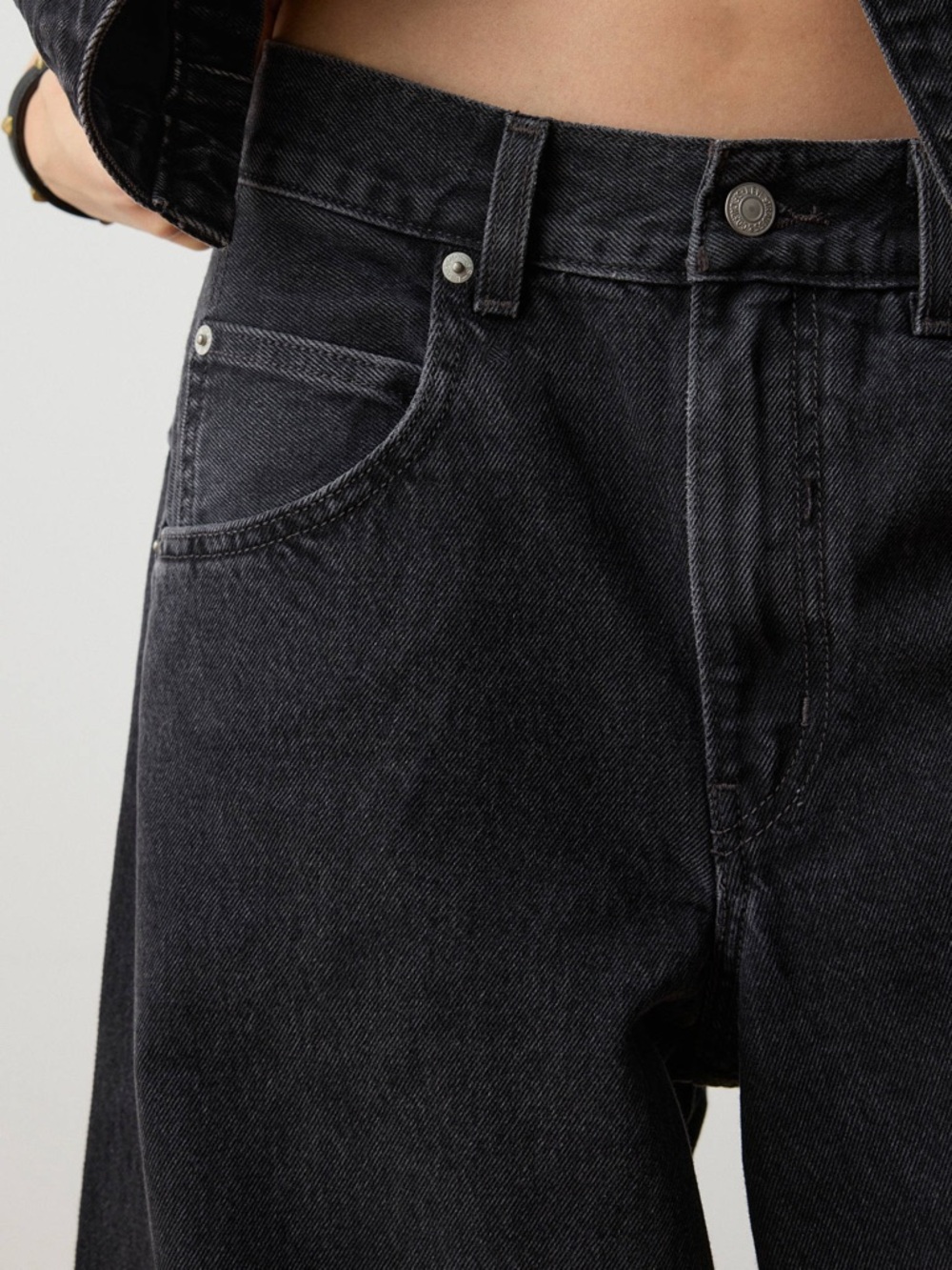 Levi’s Super Barrel Jean - Picture 7 of 7